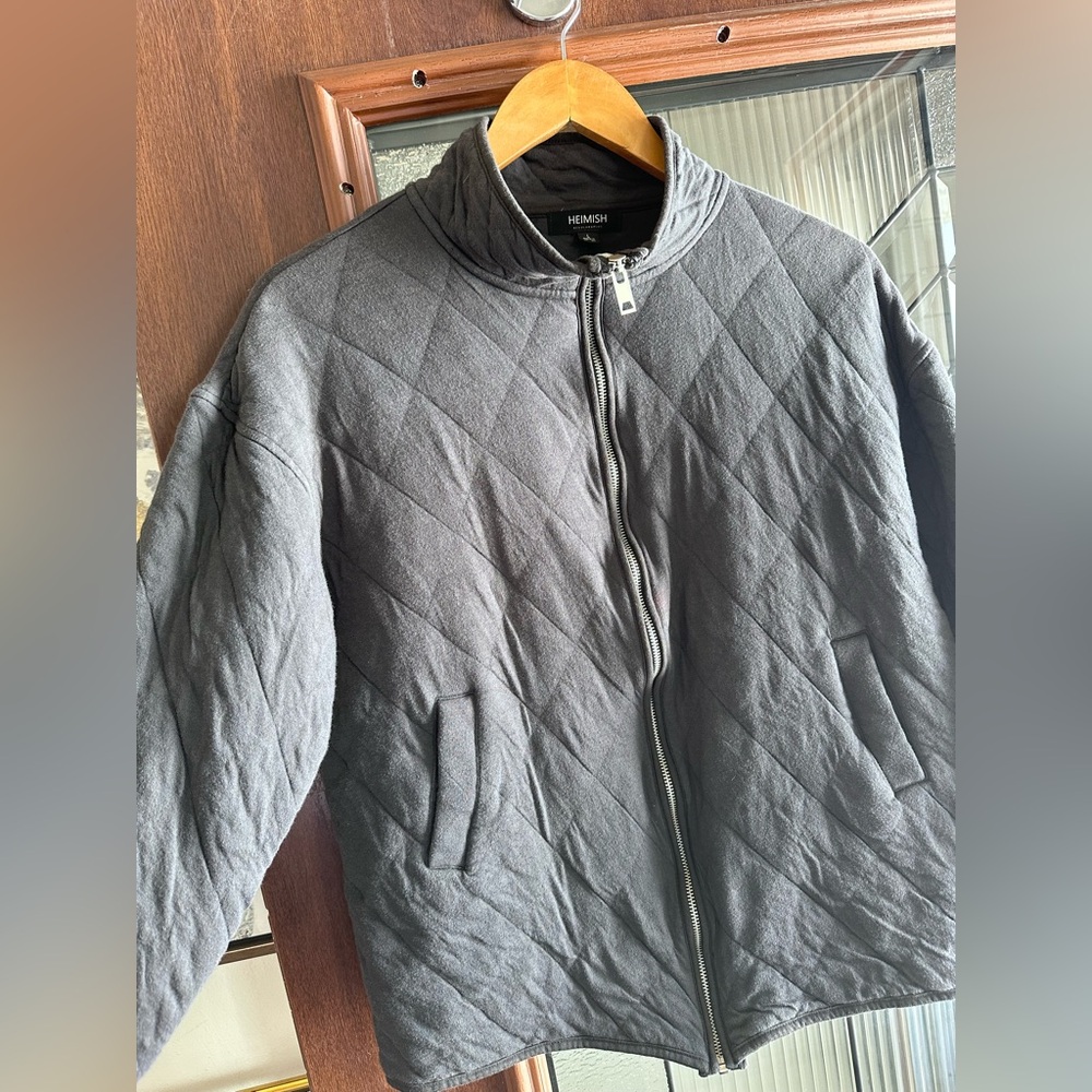 🌿 Heimish Charcoal Gray Quilted Zip-Up Jacket – Size Large – Good Condition 🌿